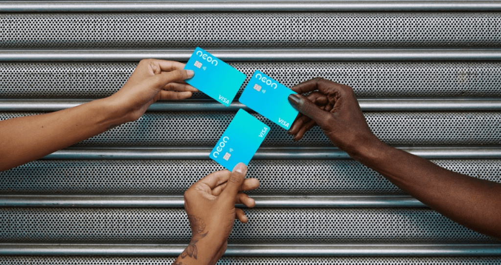 Cartão de crédito Neon: guia completo sobre o azulzinho