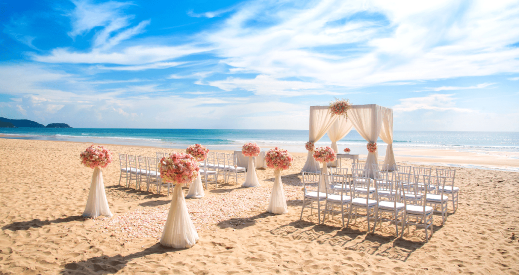 Veja 5 acessórios para casamento na praia que são indispensáveis!